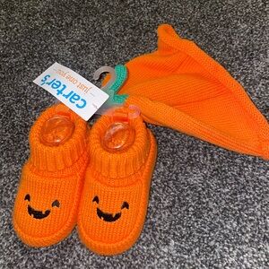 NWT Jack-O-Lantern Booties & Hat